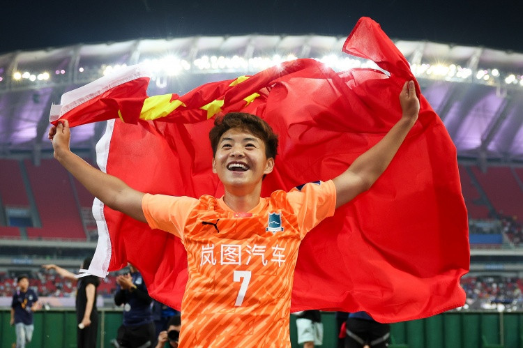 王霜通过武体博士资格审核, 女足名将冲击体育学博士