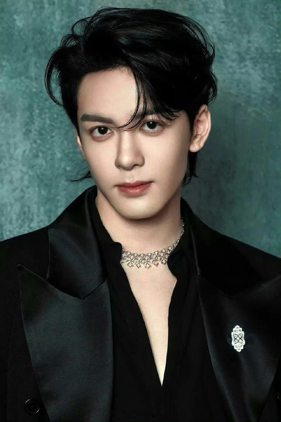 曾舜晞🆚檀健次戴比尔斯，谁和品牌的适配度更高呢[思考]​​​