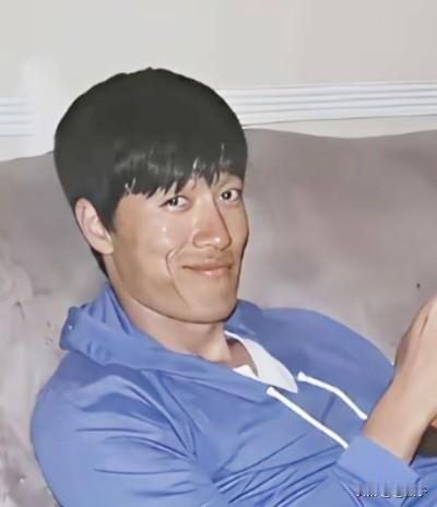 刘翔如今的生活惬意至极，终生代言让他衣食无忧。当下，他面临上海体育局给出的两个选