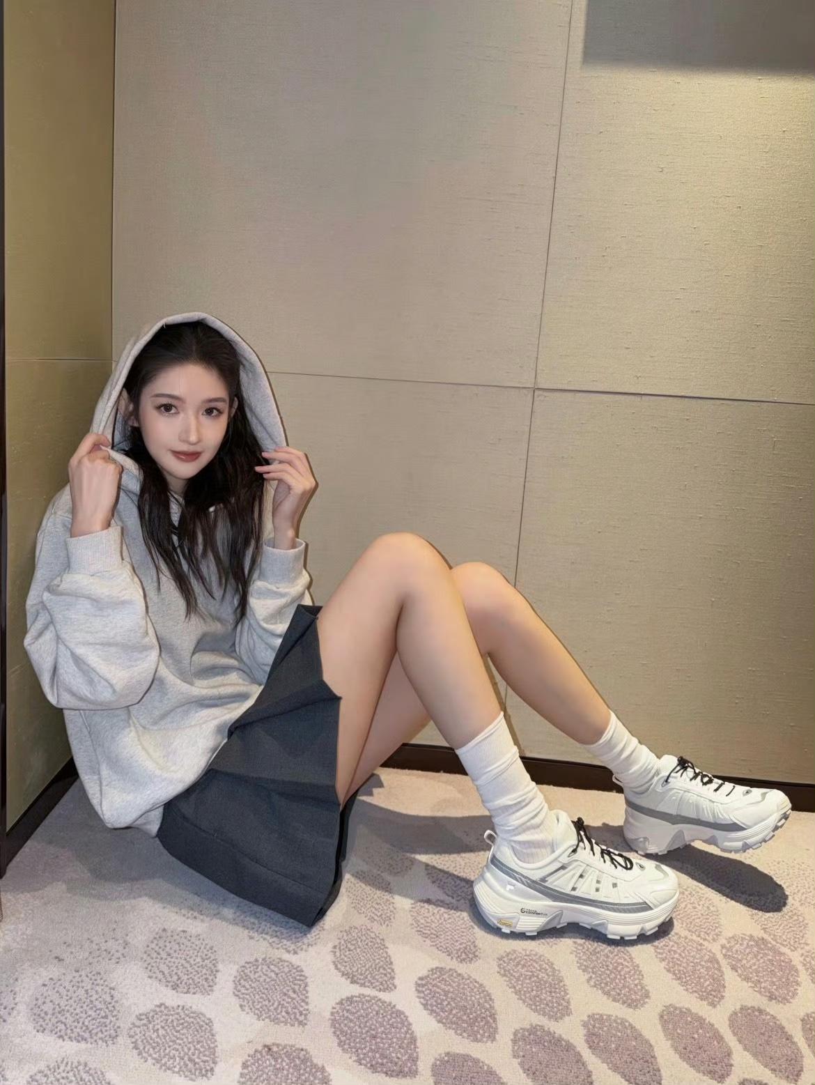 好长的腿，太美了[比心]王玉雯