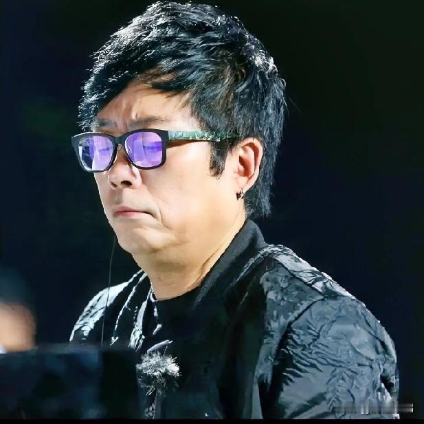 音乐人涂惠源涂惠源，1966年出生于中国台湾省台南市，台湾金牌曲创作者、