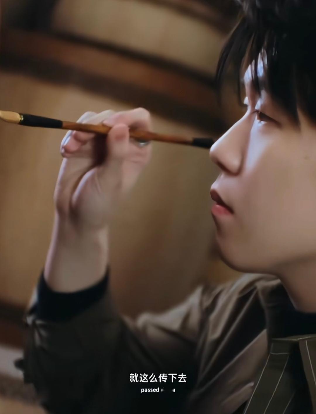 太帅了！王楚钦！麒麟品牌全球代言，这宣传片太飒了。虽然穿着大衣，但是哥身高