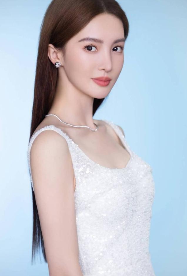 金晨还是受到了影响！金晨虽然已经解释了不是肇事逃逸，但是依旧遭到不少网友抵制，