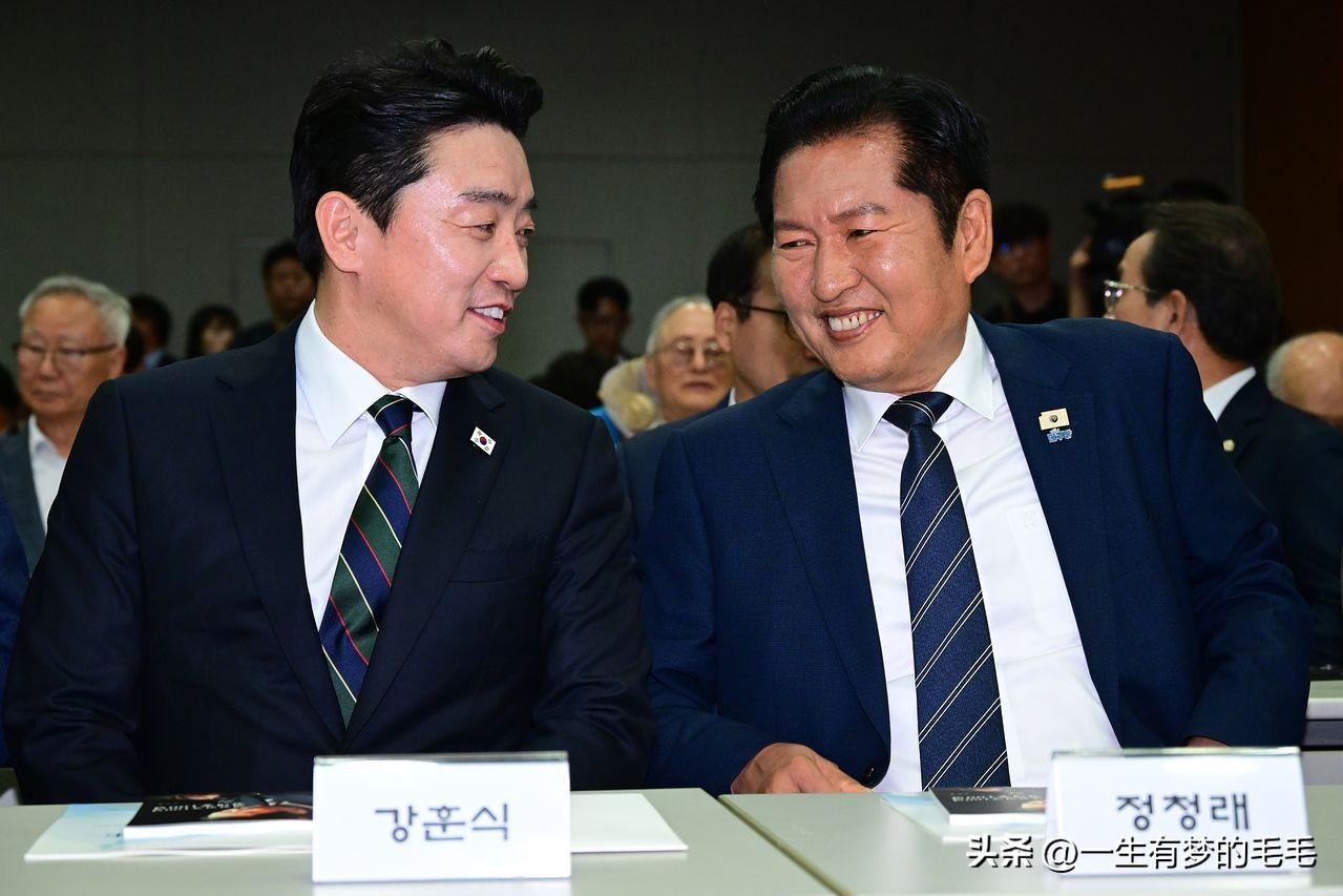 急转直下！韩国执政党优势荡然无存，在野党支持率实现反超韩国政坛风向大变，6
