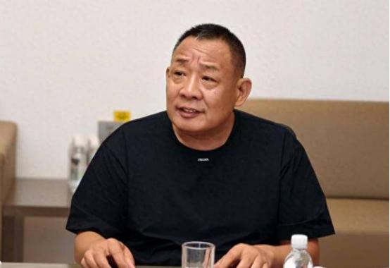 于老板这次关店又全款自建商场，真给不少房东提了个醒，千万别把租客赚到的钱都当成房