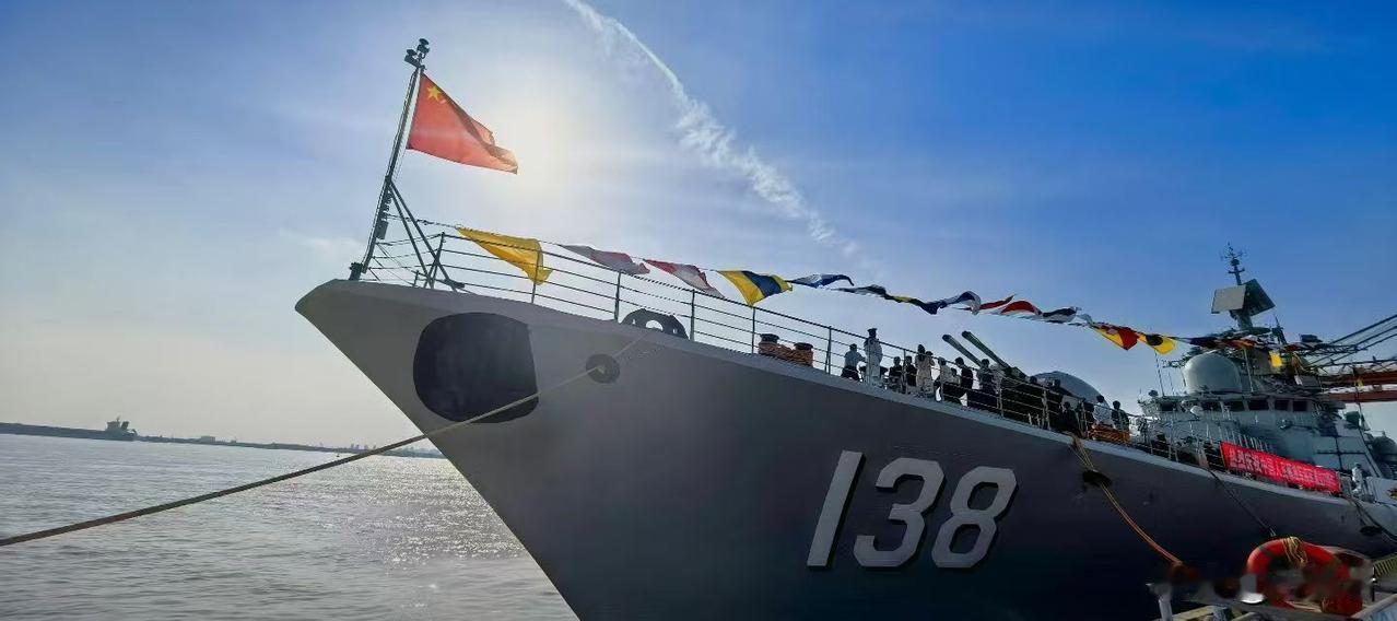 我们海军军舰命名的一堆冷知识……最近不少爱国的香港同胞在争取下一条航母想叫香港