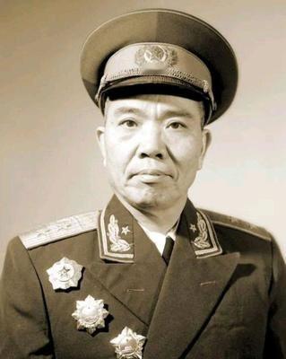 他被俘3年，55年为什么人仍能被授中将军衔？他当年被俘3年，但最终全军授衔时仍然