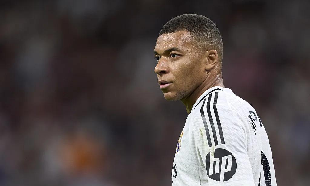 法国之幸！皇马之幸！看到了隔壁巴萨亚马尔这么多的场外新闻，才发现姆巴佩才是当今足