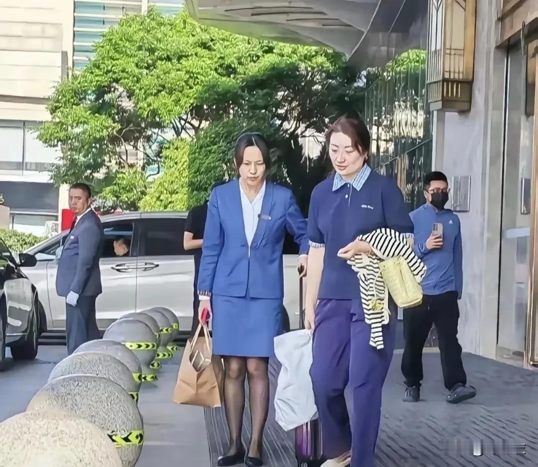 老宗生前给郭虹的手书中明确写了，让郭虹给三个私生子每人办理一个7亿美金的信托，在