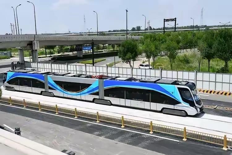 拥挤的济南地铁济阳有轨电车线，一个小县城无奈的眼泪。首先说一下济阳有轨电车