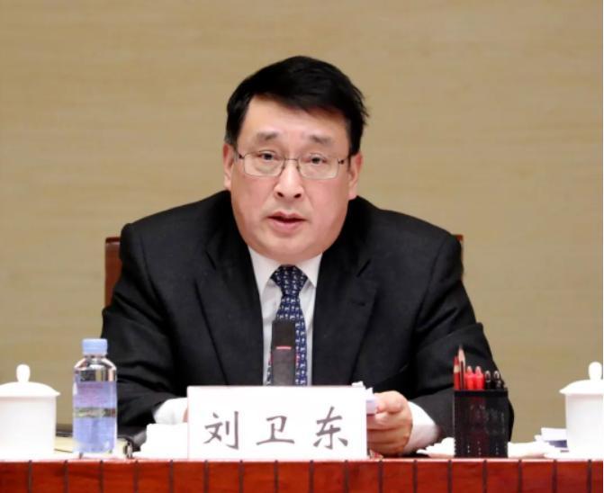 别急着造航母，先去查仓库！刘卫东倒了，余震未了。如果现在不把全国的军火库翻个