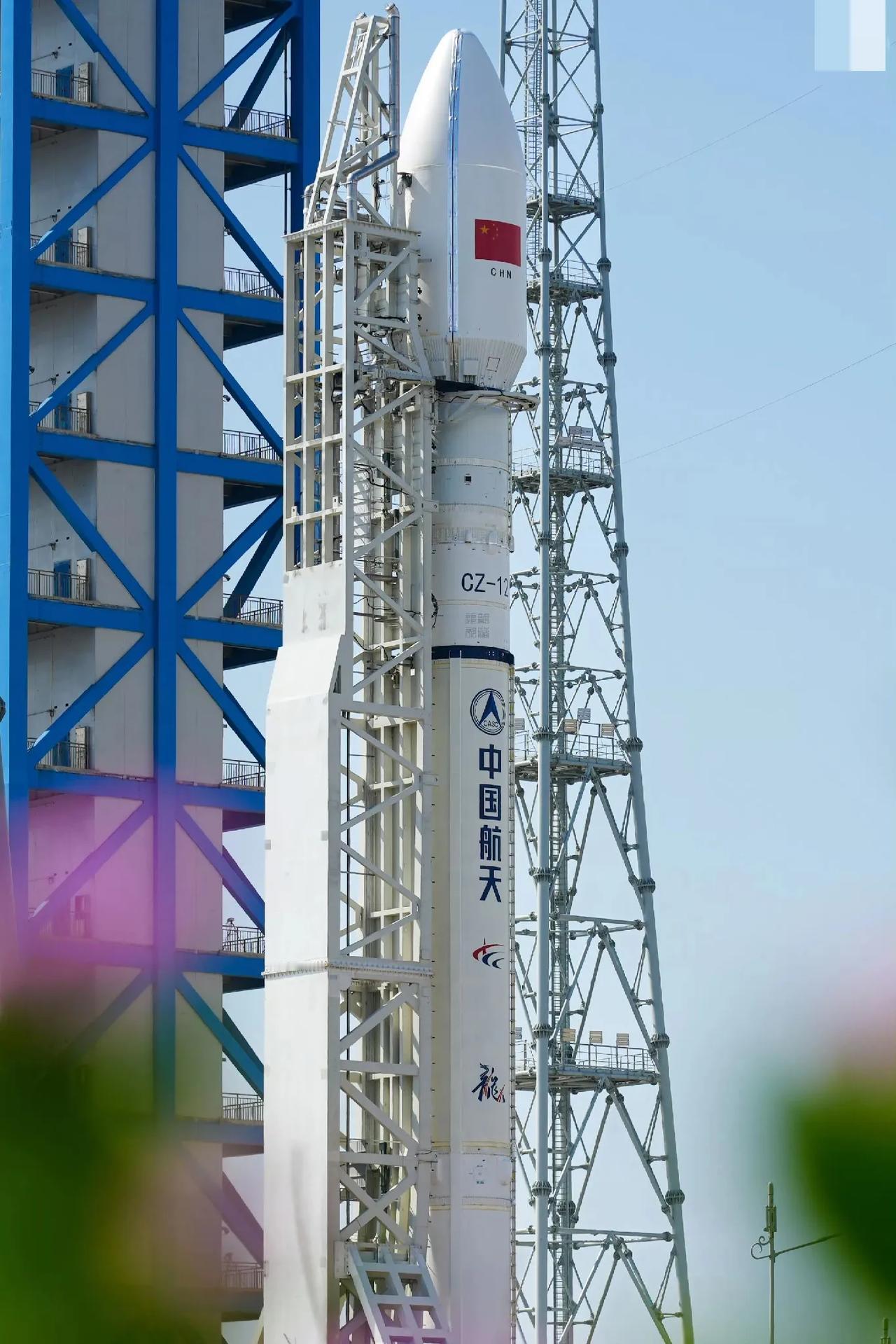 今天除了神舟二十号飞船无人返回外，还有一件航天事件值得关注——长征十二号遥五发射