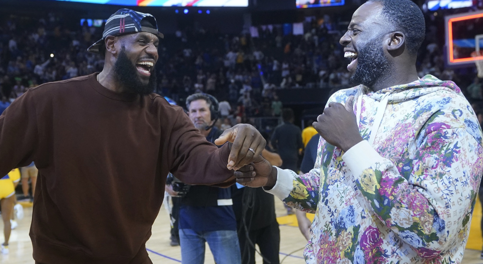 40岁325天创历史！詹姆斯开启NBA首个第23赛季，首秀11+3+12创两项纪录