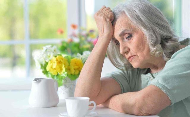 人的衰老并不是匀速的？研究表明：人在3个年龄段老得最快第一道坎：34岁，颜值的