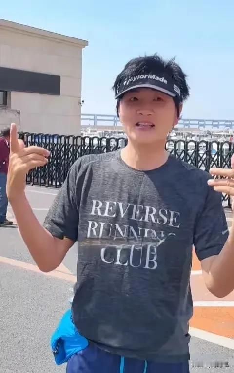 56岁孙楠暴瘦30斤上热搜！粉丝晒照打脸质疑：这真是“跑马拉松的老炮”？大连