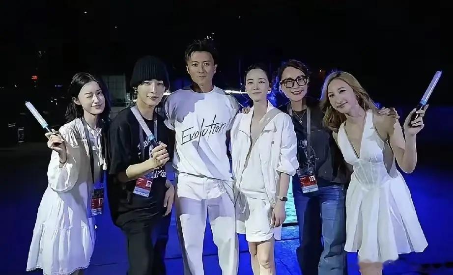 一场演唱会聚齐了谢霆锋一生中最重要的三个女人，唯独缺了张柏芝！谢霆锋鸟巢演唱会，