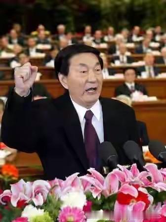 看新闻朱镕基总理走了此时此刻内心深处“无比沉重”…在人民心中：朱镕基总理一