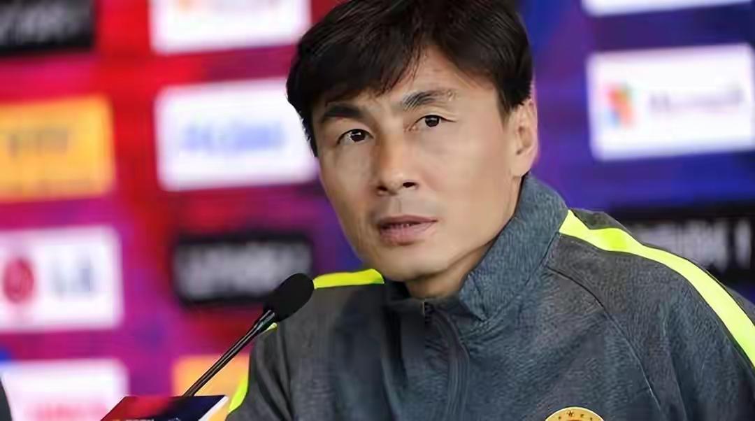 李玮锋回应王钰栋留洋，直言他连日本后卫都扛不住，还能去哪？U23亚洲杯就说明了