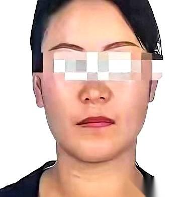 20个大老爷们挤在派出所里，大眼瞪小眼，连个屁都不好意思放，空气里全是尴尬。为