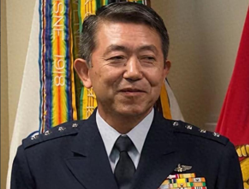 这回算是彻底老实了！仅仅39天，日本首相高市早苗就狼狈改口，一句“存亡危机”只可