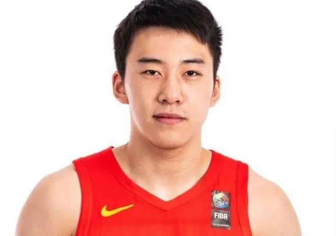 有一个大胆的猜想，王俊杰亚洲杯后有可能是被某家NBA球队看上并签约!王俊
