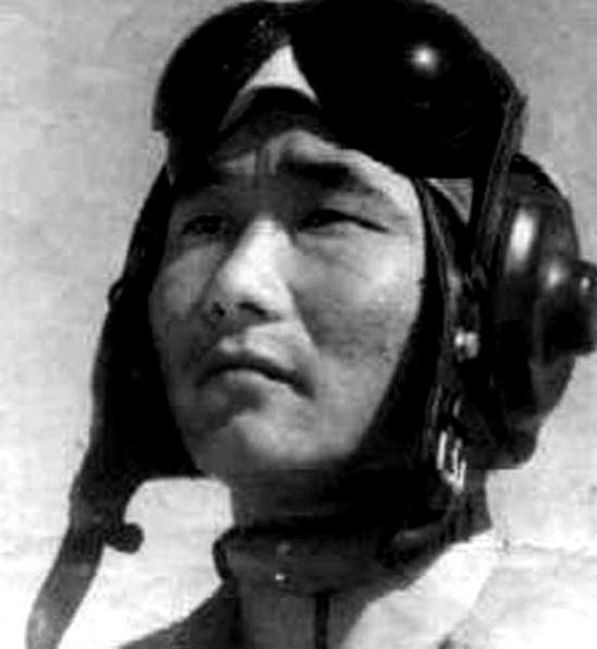 1965年，飞行员高长吉竟无视伟人的禁令，直接击落越界挑衅的敌机，几乎所有人都认