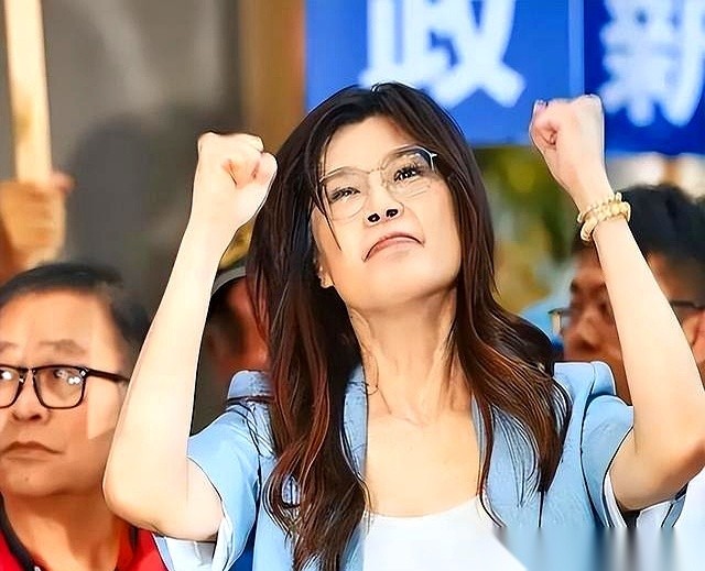 岛内有人提出个挺大胆的设想，要是2026年九合一选举败选，郑丽文就带着黄复兴脱离国民党。按照这个计划