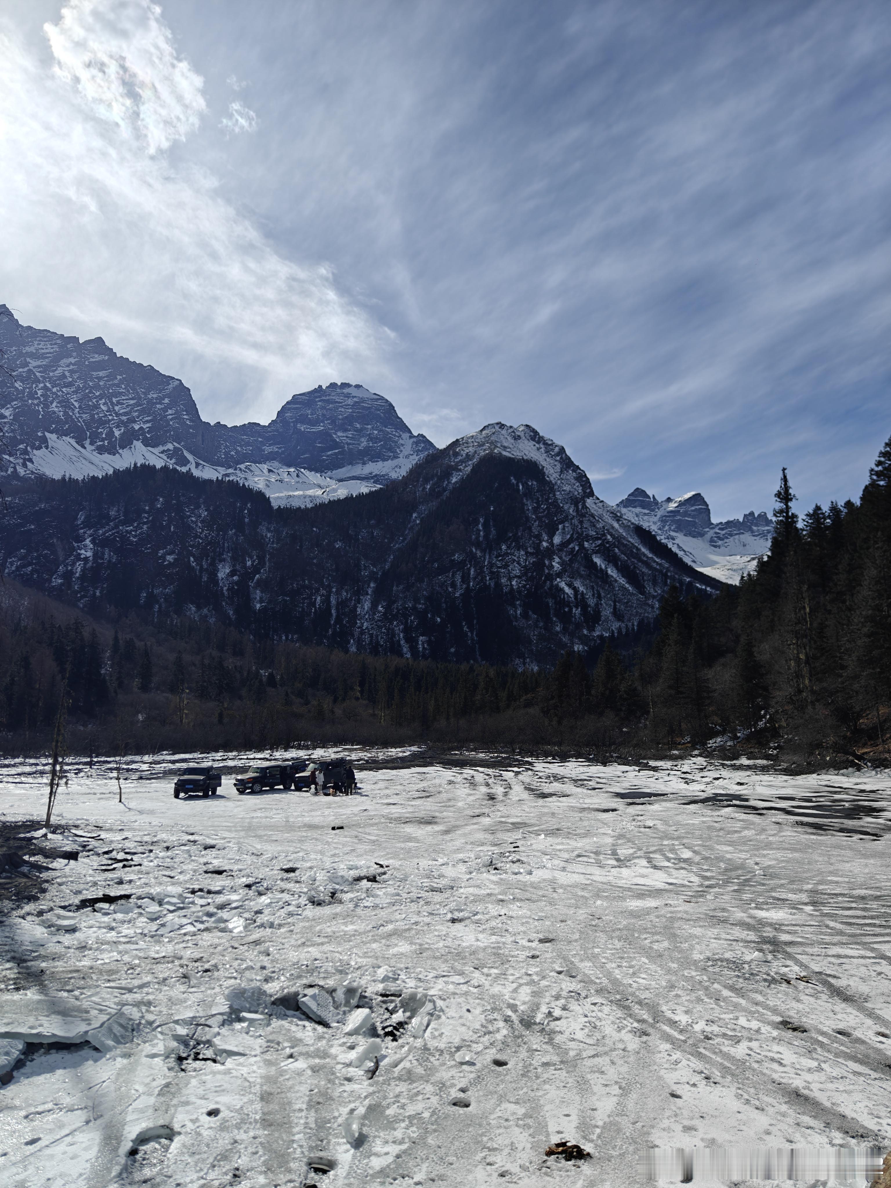 雪山下吃点潮汕刚空运过来的牛肉。