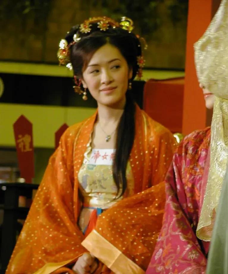 公元1642年，年仅18岁的陈圆圆，无奈成了崇祯皇帝的女人。平日里每日仅睡4个小