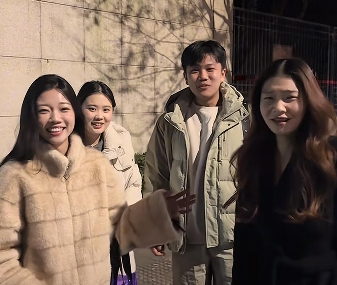 解家认亲三年，终究没逃过兄弟反目的命运！ 可这个“反目”的剧本，跟外人想象的