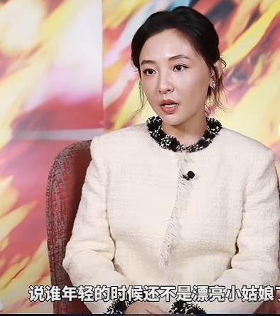 演员吴倩说：“我现在每天穿什么衣服，都是看我女儿今天是什么安排，比如孩子如果今天