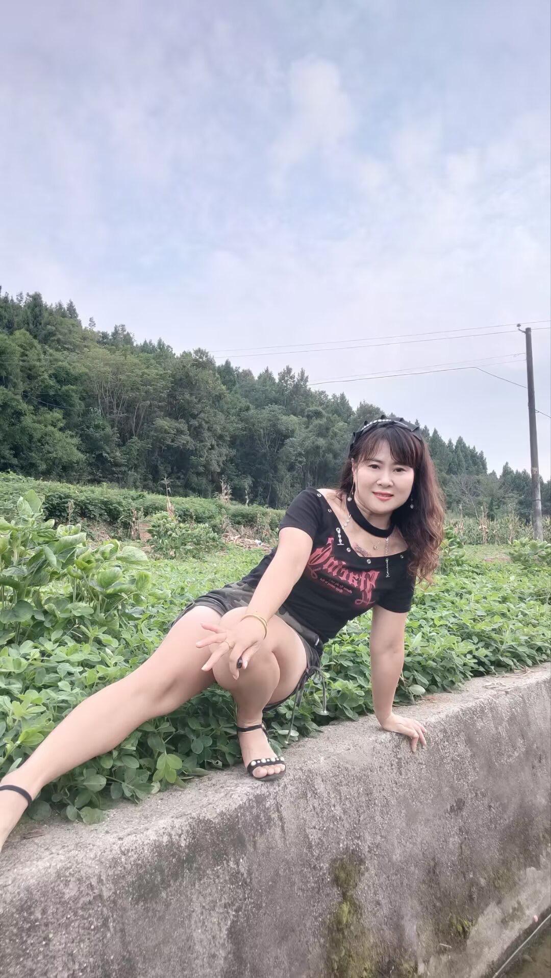 如果风知道我依然在想你，它会不会笑我？
