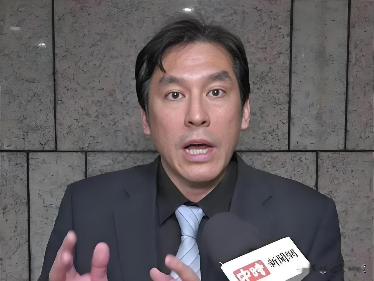 黄暐瀚借李登辉言论为赖清德天价军购洗地，跪舔赖清德如此津津有味，你不觉得丢脸，我