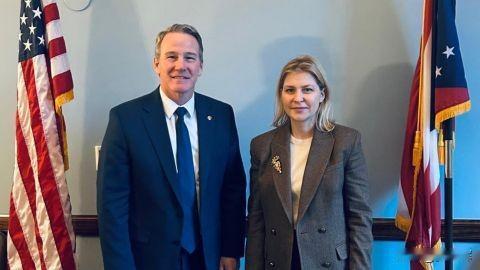 乌克兰大使：美国参议院提出对俄罗斯石油实施制裁的法案12月17日，RBC-乌