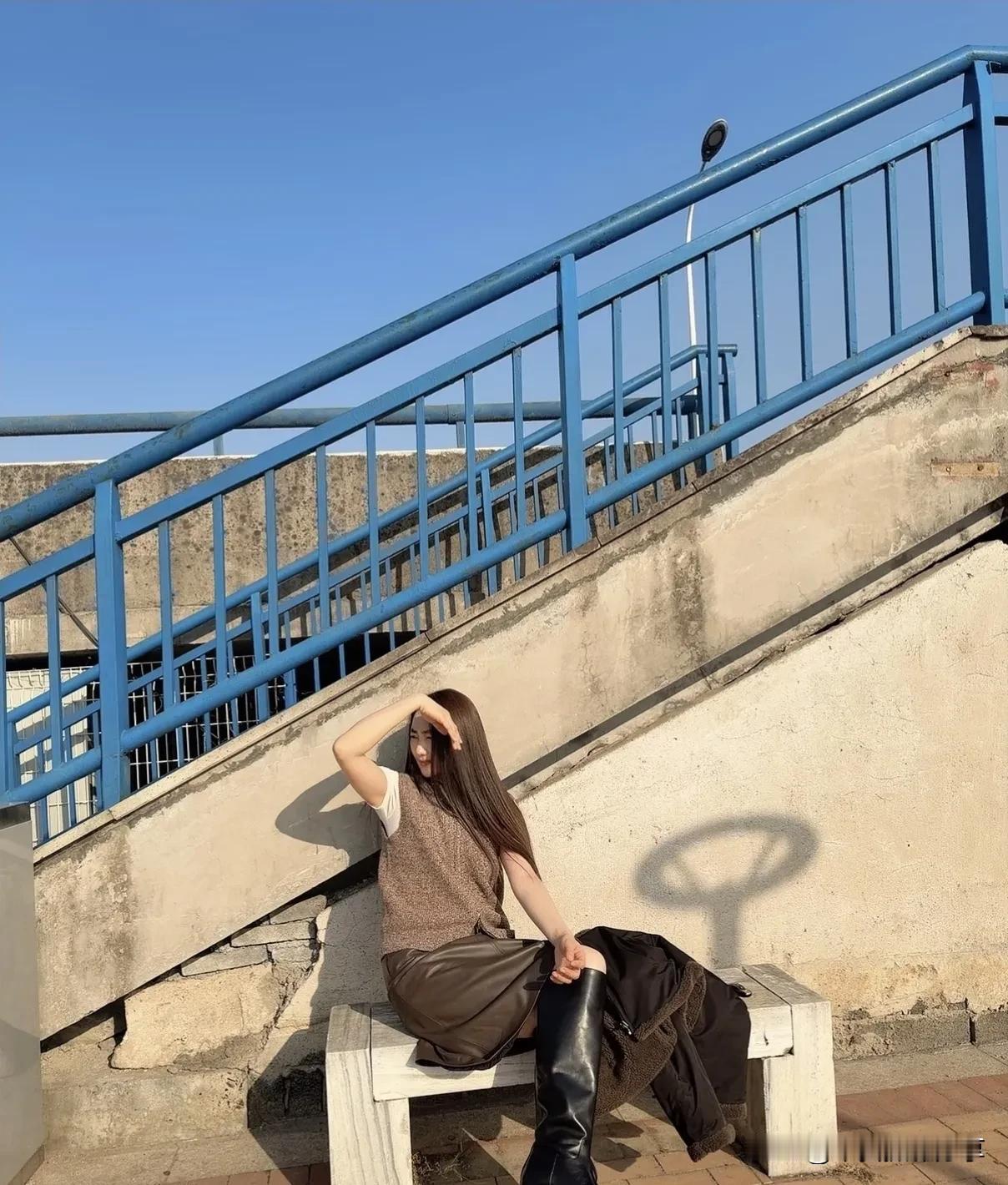 发型设计分享一下你的穿搭设计独特美甲分享你见过最美的美甲款式是怎样的毛主席