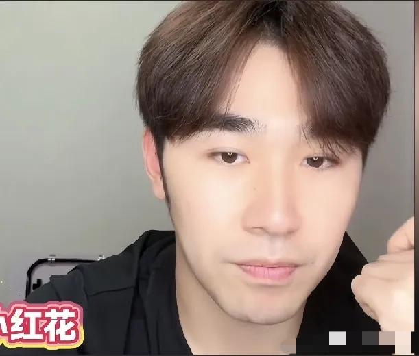 闫安直播间说的很客观，很委婉：虽然张本兄妹共同夺冠，大家感到很震惊，也很着急。