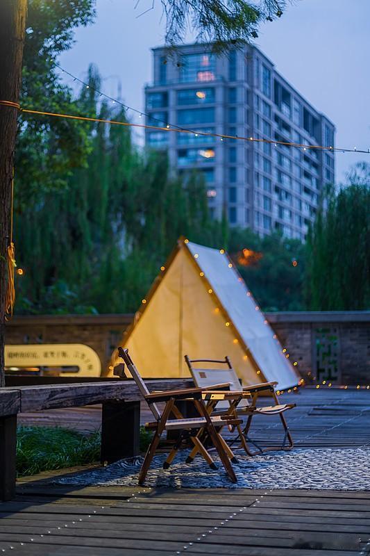 来到塔城这趟真的有意外惊喜。本来打算在火车站附近找地方搭帐篷过夜，刚好碰到有公