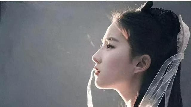 浪姐工作人员曝!十个明星九个口臭,一张嘴满屋下水道味
