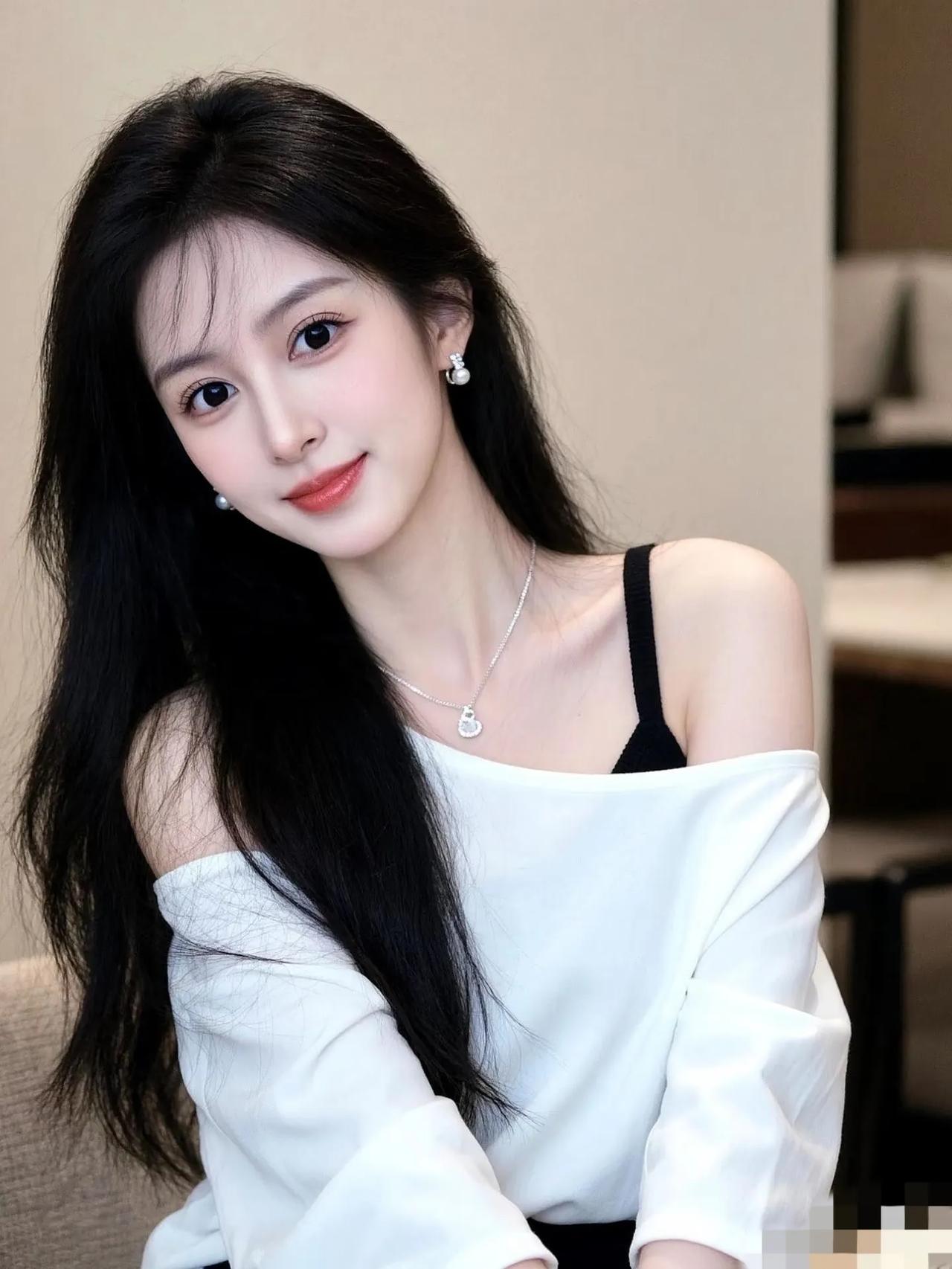 敢问诸位联坛高手，可否一展奇才？此下联意境清幽、格调高雅，已让众多喜爱对仗、潜