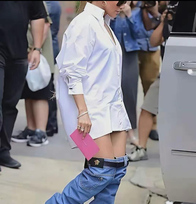 这裤子它穿着不难受吗？