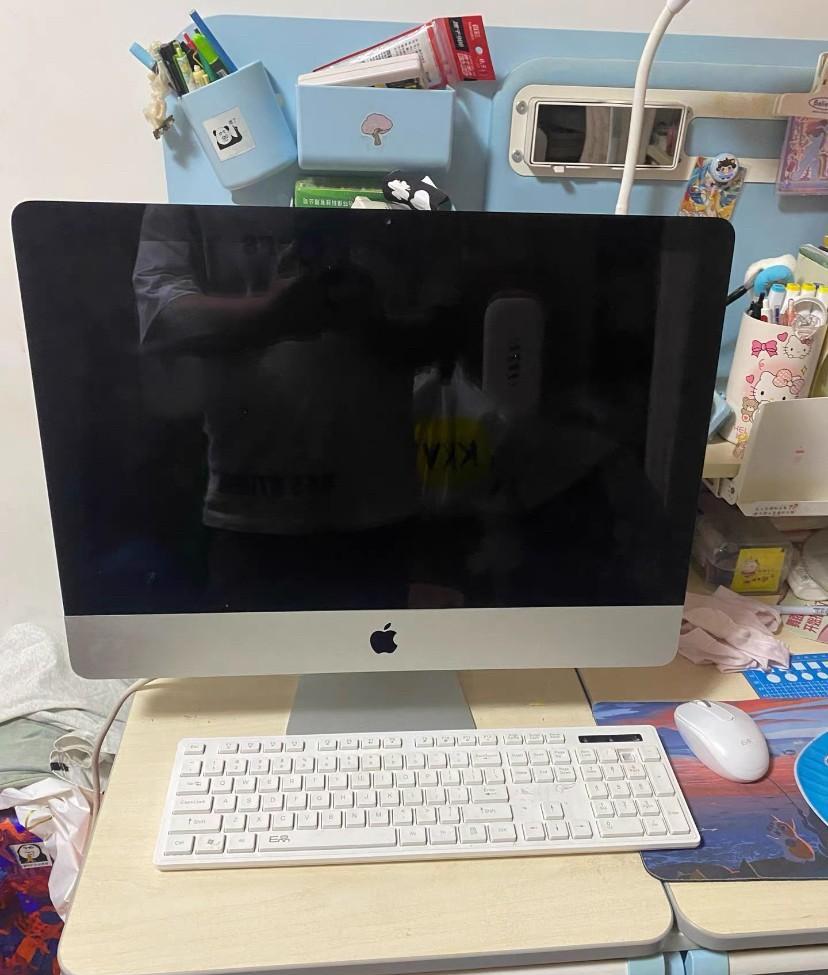 踩坑！这两天放暑假了，给孩子报的网课，家里本来有一台联想笔记本，我老公说屏幕太小