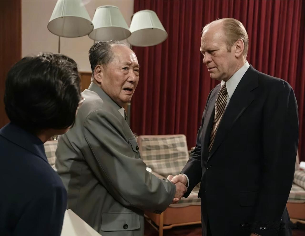 公心，这一点，放眼世界还有谁能如此？奥巴马说：“我崇拜毛泽东是因为他让我领略到