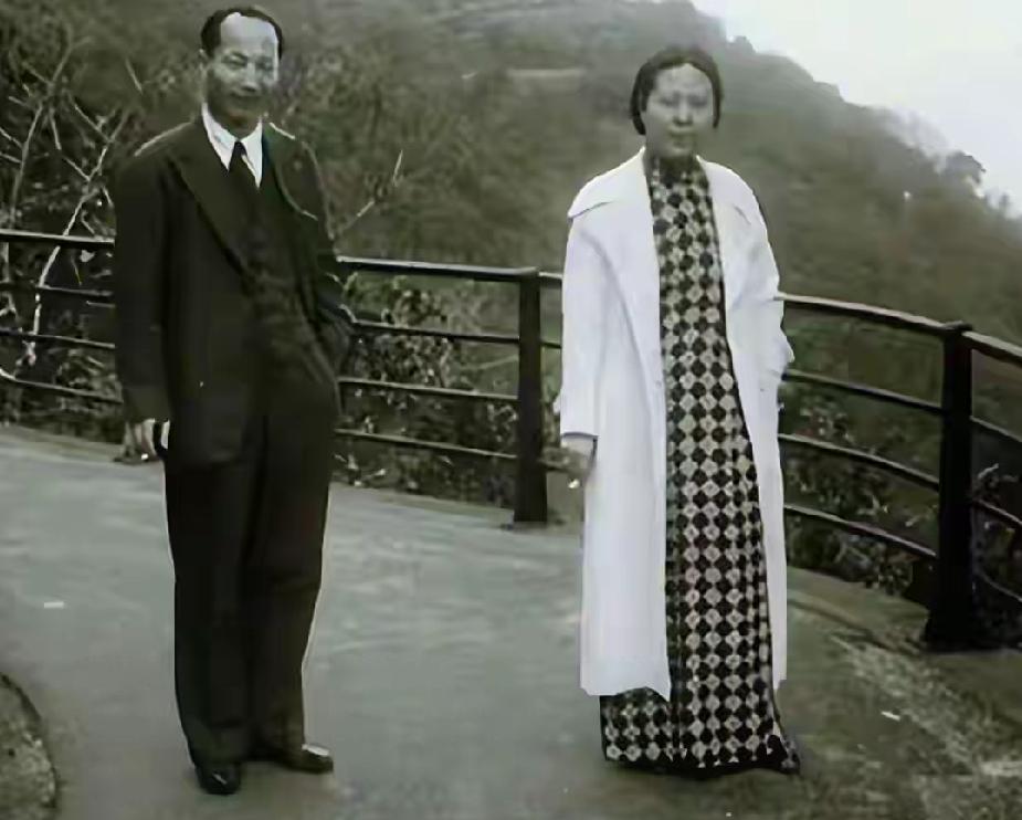 准备退休了，正办着手续呢老婆问我:明天下雨不？我顺口说:退休了，没人理，说