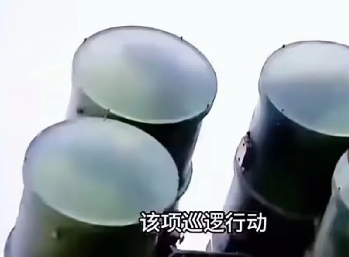 近日，黄岩岛局势急剧升温，菲律宾小马科斯政府在南海及黄岩岛附近的挑衅行为愈加明显