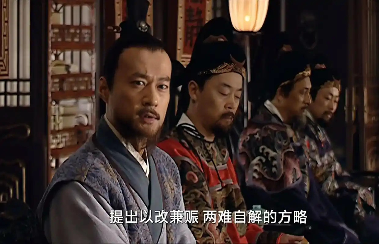 我刚才突然想到个好主意。恁美停摆了是不是?军人发不出工资了是不是?懂王要修宴会厅