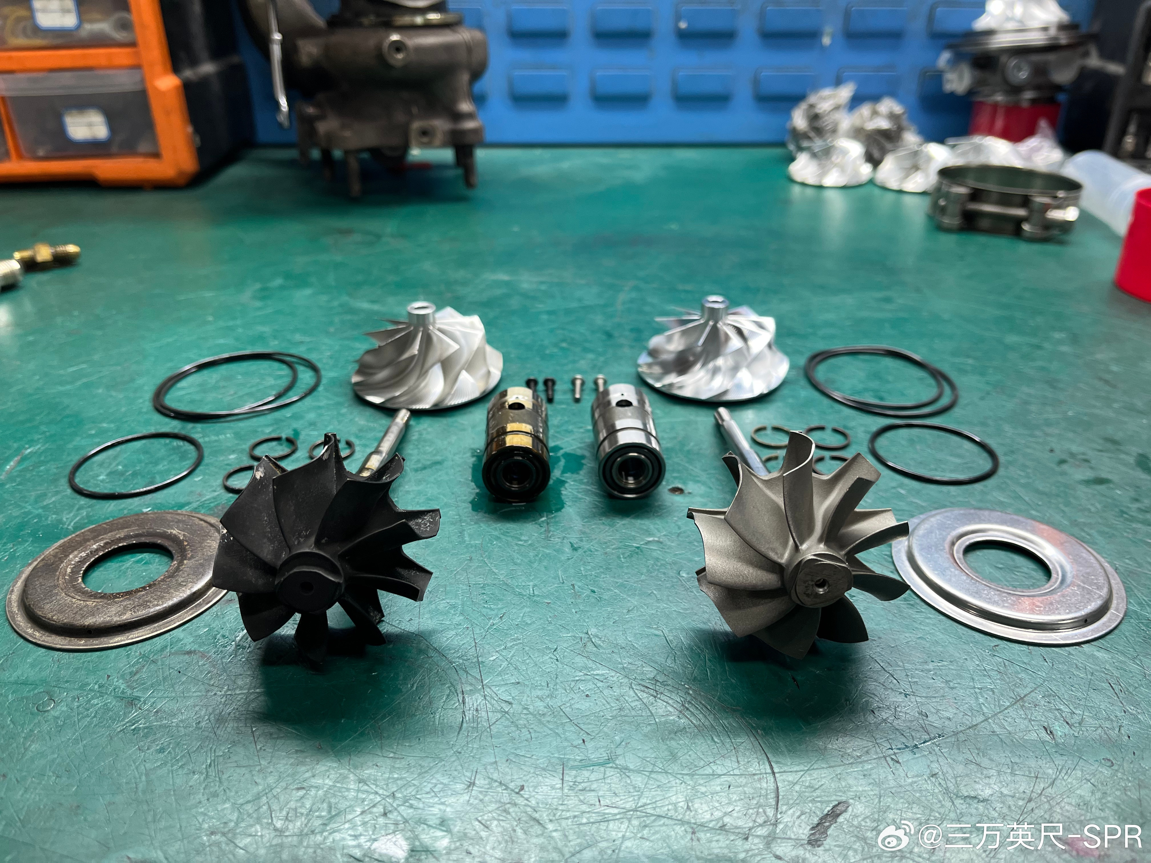 赛道冷知识：冬歇期涡轮保养=车队性价比之王！立冬后各大车队战车扎堆进修理厂，咱工