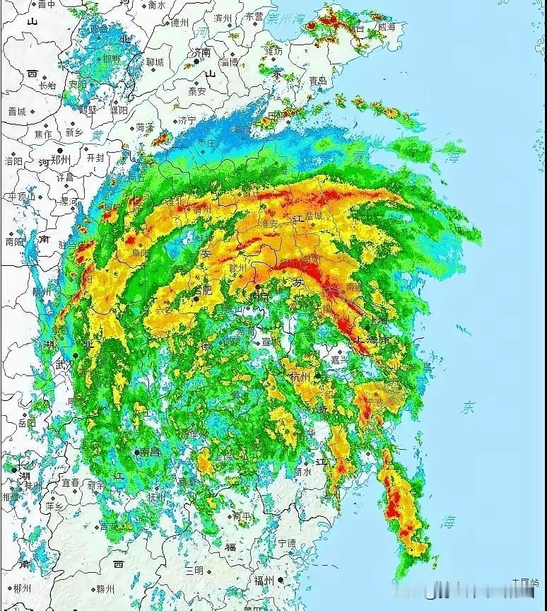 “白海豚”很可能是建国以后登陆我国的最大且雨量最多的台风，它规模实在太大了，登陆