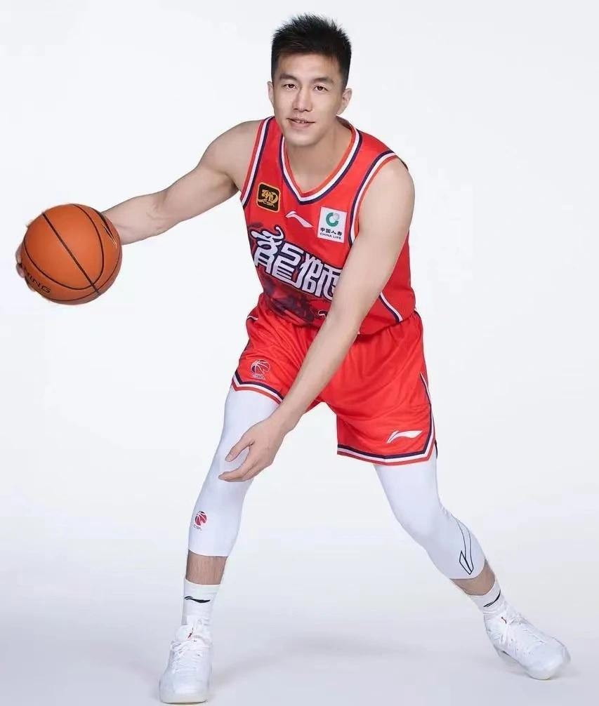 CBA最帅球星排行：1.郭艾伦；2.胡明轩；3.赵睿；4.赵继