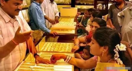 太扎心！印度执意要运回存在美国的黄金，却被美联储无情拒绝，连辩解的机会都没有。而