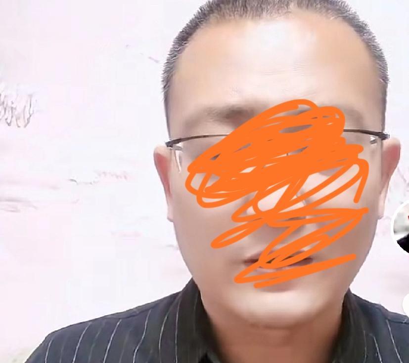 大姐说这个人已经被行了，就要出结果了。针对那些嘴上缺个把门儿的，对善良夫妇进行